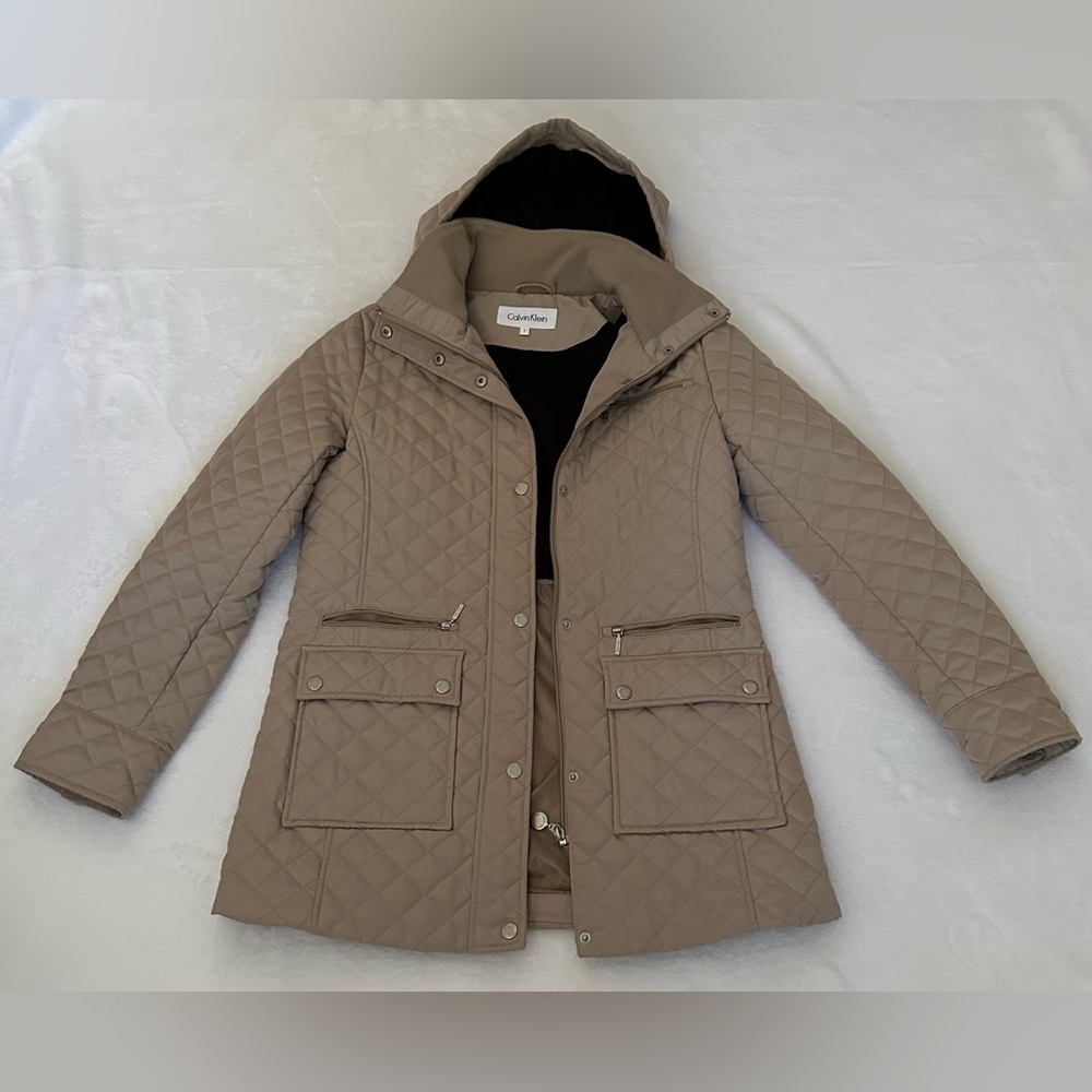 Calvin Klein Women's Quilted Beige Puffer Coat